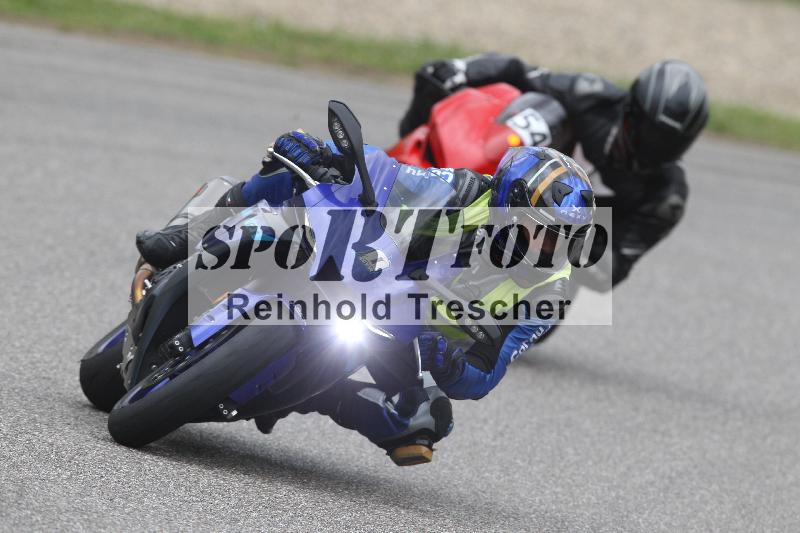 Archiv-2025/10 23.04.2025 Cornu Master School ADR/rot-rouge/0-2